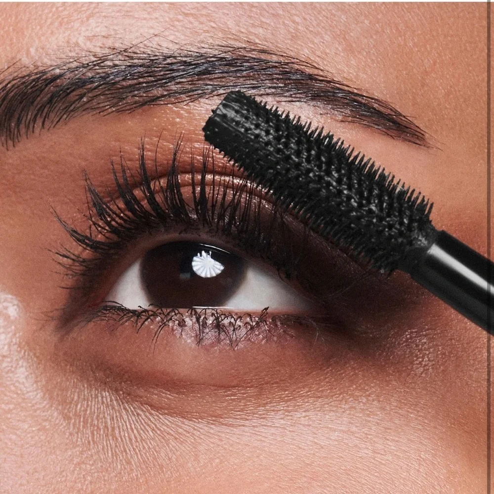 CoverGirl Lash Blast Volume Mascara 800 Very Black NIP Full Size
